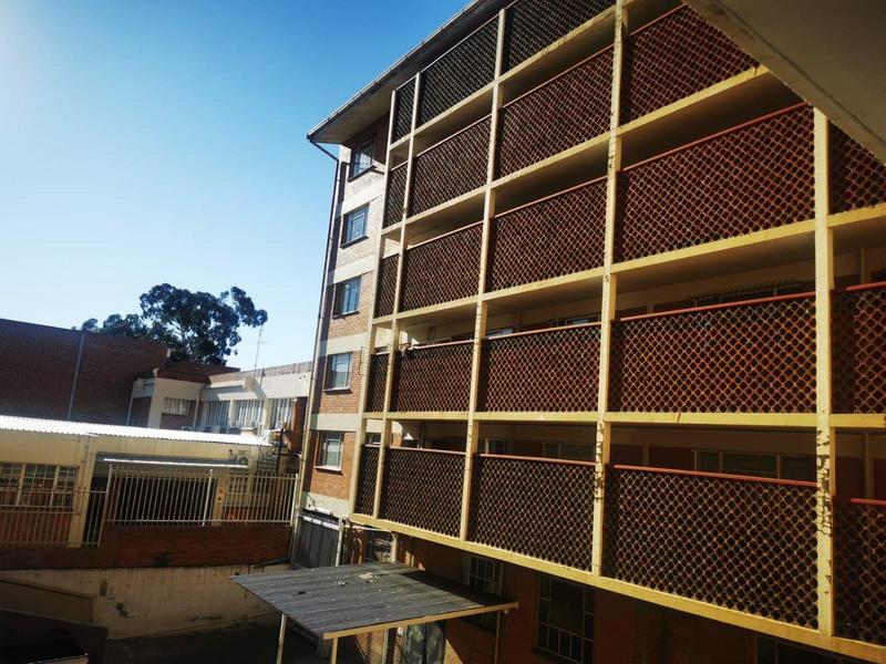 1 Bedroom Property for Sale in Bloemfontein Free State